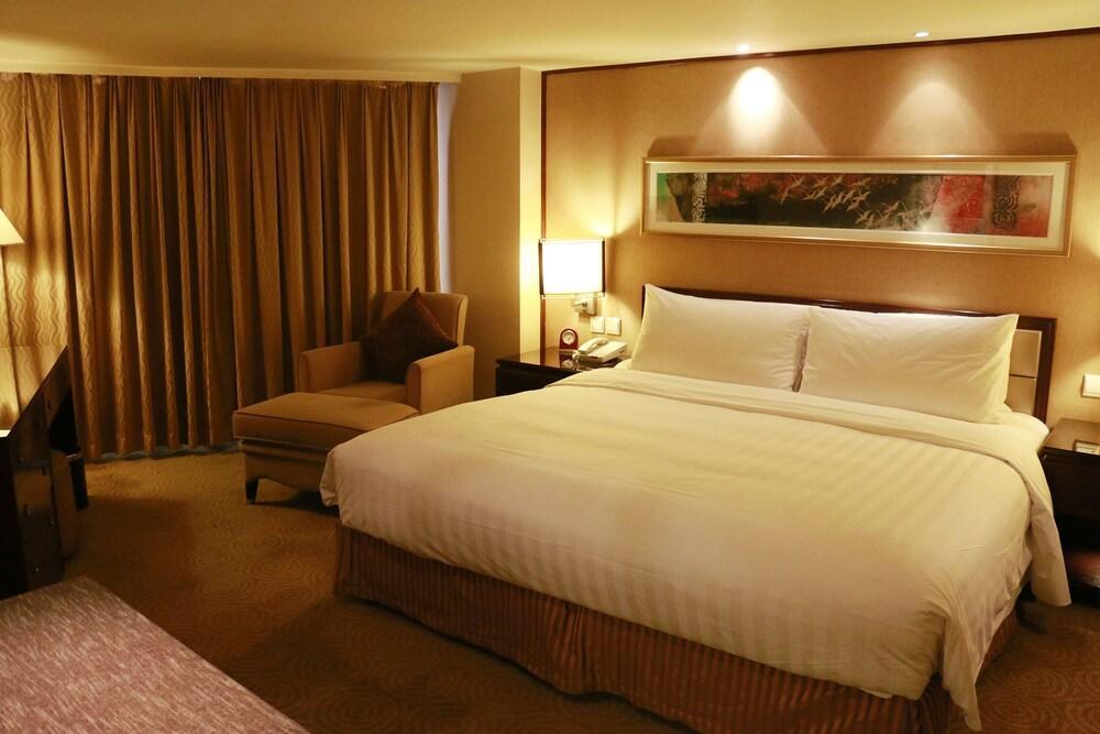 Golden Flower Hotel Xi'An Xi'an  Exterior photo