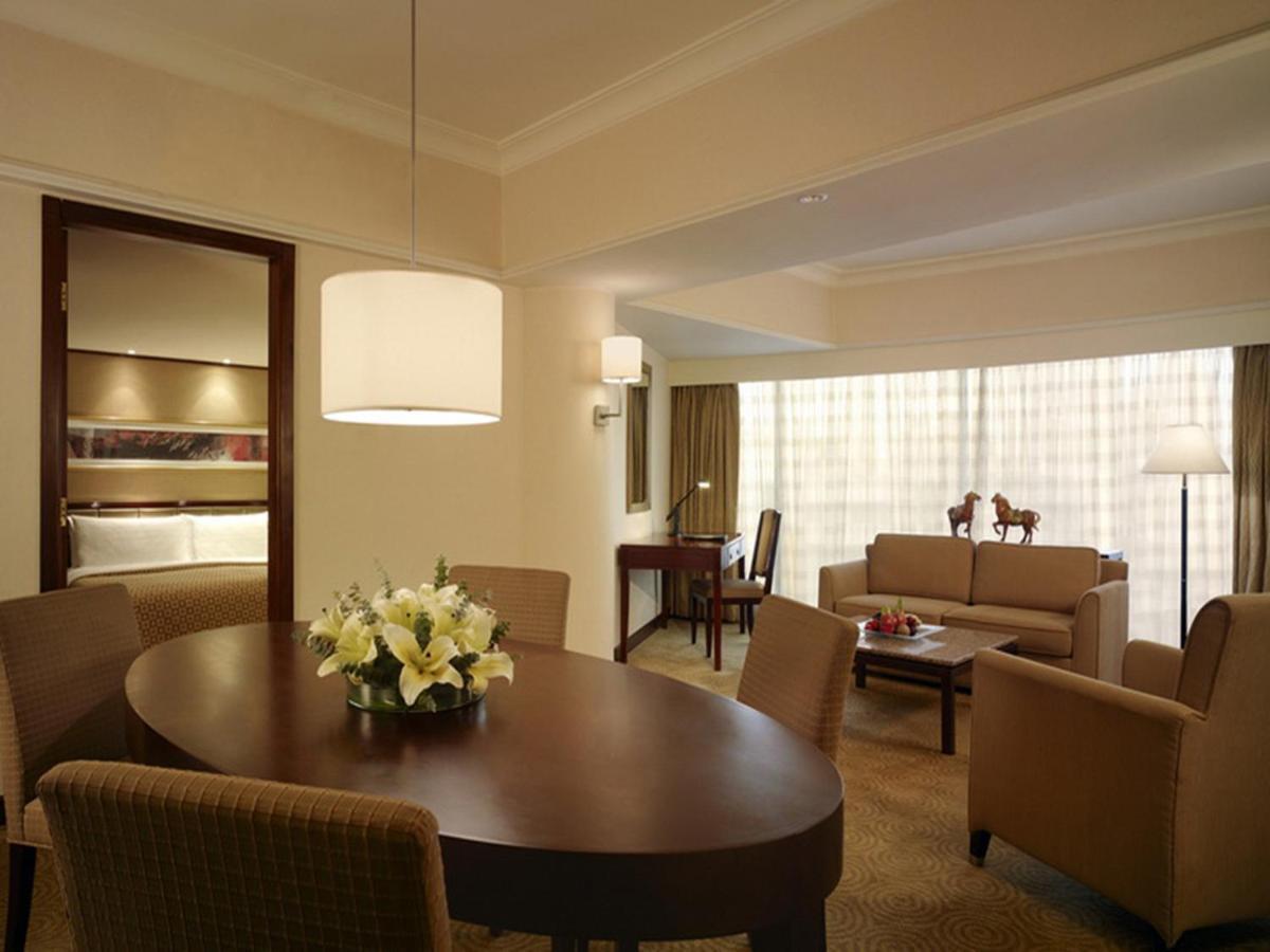 Golden Flower Hotel Xi'An Xi'an  Exterior photo